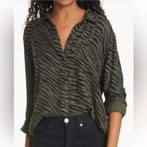 Rails Hunter Animal Green and Black 3/4 Sleeve Button-Up Shirt